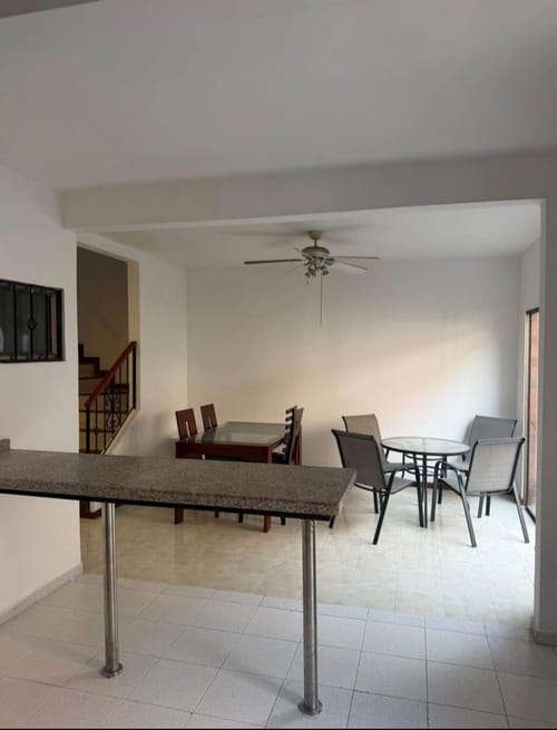 Casa de 4 alcobas en venta en Urbanizacion San Joaquin, Candelaria, 179 m² · foto 9 de 10