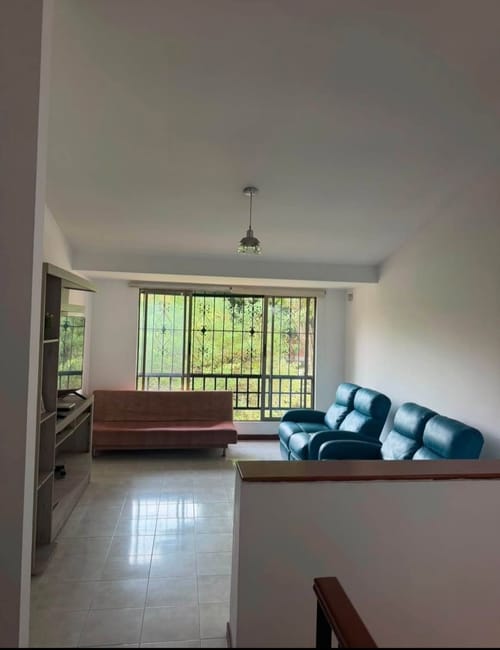 Casa de 4 alcobas en venta en Urbanizacion San Joaquin, Candelaria, 179 m² · foto 8 de 10