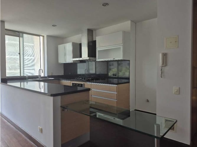 Apartamento de 2 alcobas en venta en El Nogal, Bogotá, 119 m² · foto 4 de 16