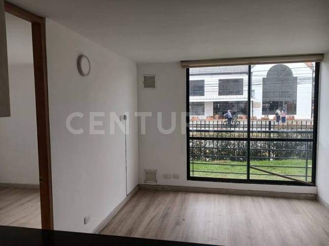 Apartamento de 2 alcobas en arriendo en Centro, Cajicá, 41 m² · foto 3 de 10