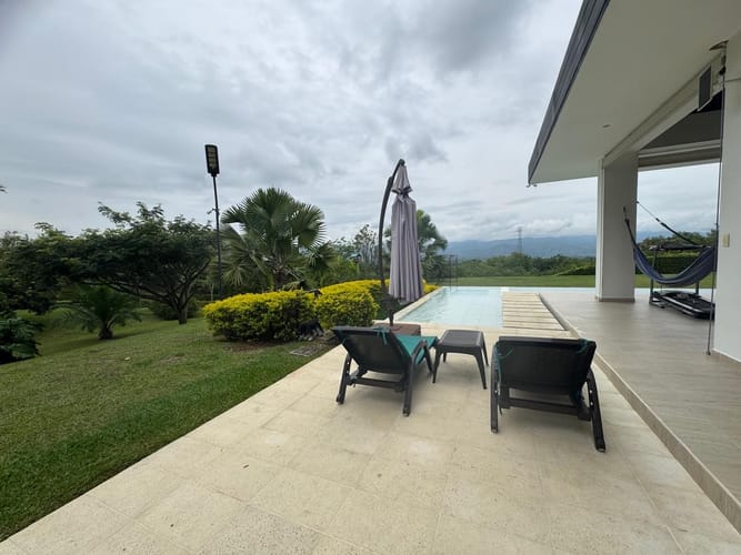 Casa de 5 alcobas en venta en Cerritos, Pereira, 413 m² · foto 5 de 24