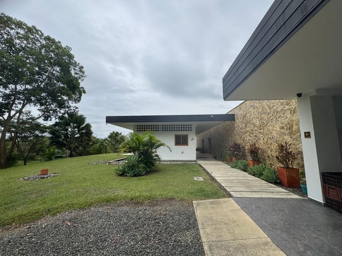 Casa de 5 alcobas en venta en Cerritos, Pereira, 413 m² · foto 8 de 24