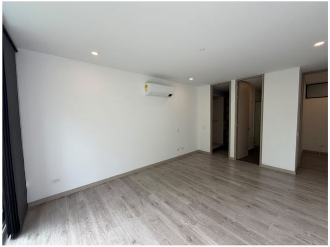 Apartamento de 3 alcobas en venta en Altos Del Poblado, Medellín, 102 m² · foto 8 de 14