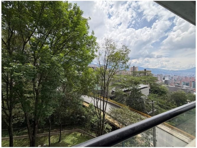 Apartamento de 3 alcobas en venta en Altos Del Poblado, Medellín, 102 m² · foto 9 de 14
