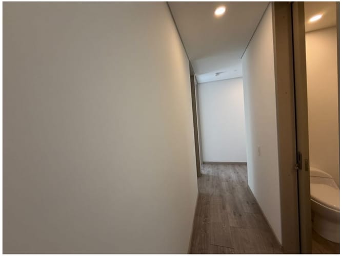 Apartamento de 3 alcobas en venta en Altos Del Poblado, Medellín, 102 m² · foto 12 de 14