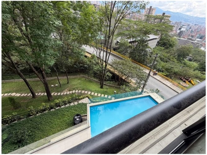 Apartamento de 3 alcobas en venta en Altos Del Poblado, Medellín, 102 m² · foto 13 de 14