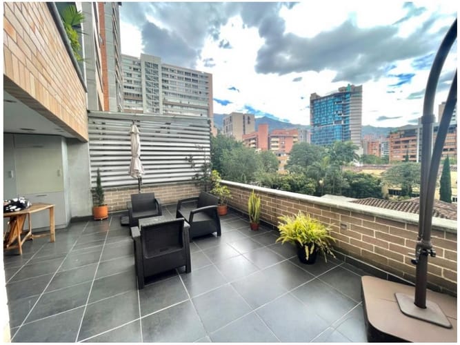 Apartamento de 3 alcobas en venta en Castropol, Medellín, 115 m² · foto 2 de 4