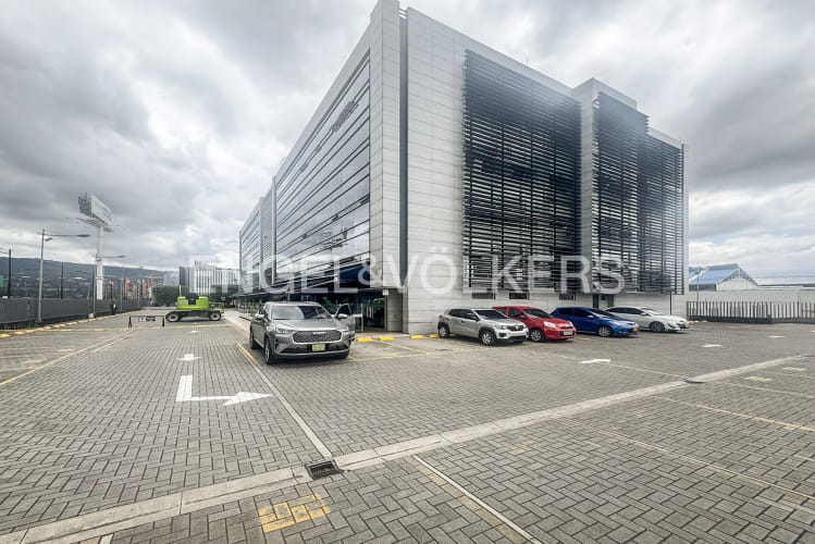 Oficina en venta en Cataluña, Chía, 64 m² · foto 2 de 13