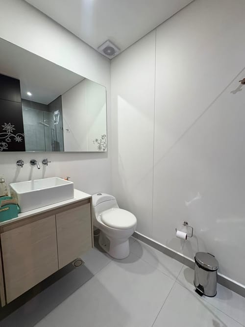 Apartamento de 2 alcobas en arriendo en El Virrey, Bogotá, 95 m² · foto 8 de 15