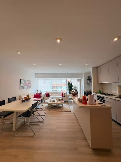 Apartamento de 2 alcobas en arriendo en El Virrey, Bogotá, 95 m² · foto 7 de 15