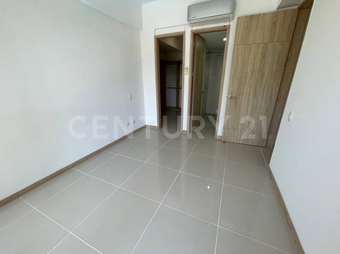 Apartamento de 3 alcobas en arriendo en Quintas De Don Simon, Cali, 110 m² · foto 15 de 24