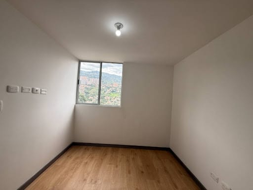 Apartamento de 3 alcobas en venta en Calasanz, Medellín, 65 m² · foto 7 de 15