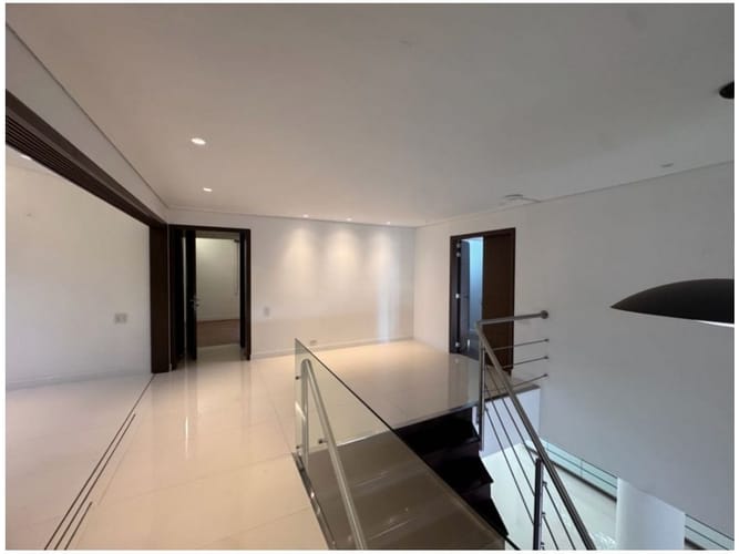 Casa de 3 alcobas en venta en Altos Del Poblado, Medellín, 298 m² · foto 7 de 20