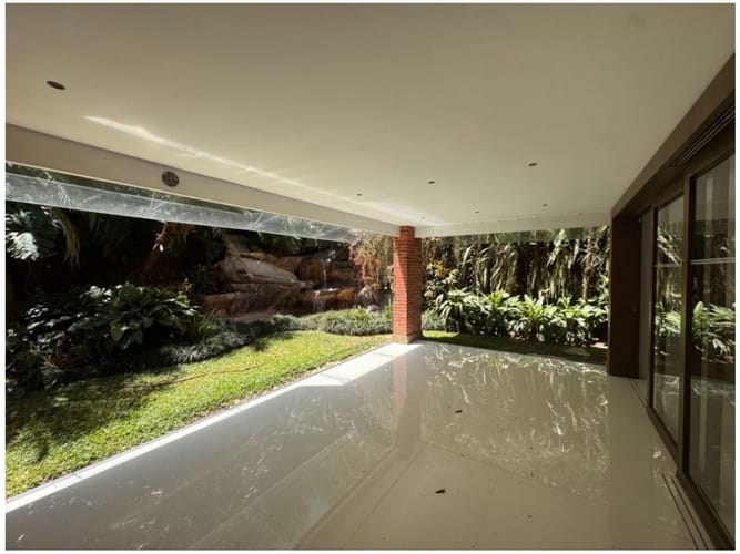 Casa de 3 alcobas en venta en Altos Del Poblado, Medellín, 298 m² · foto 8 de 20