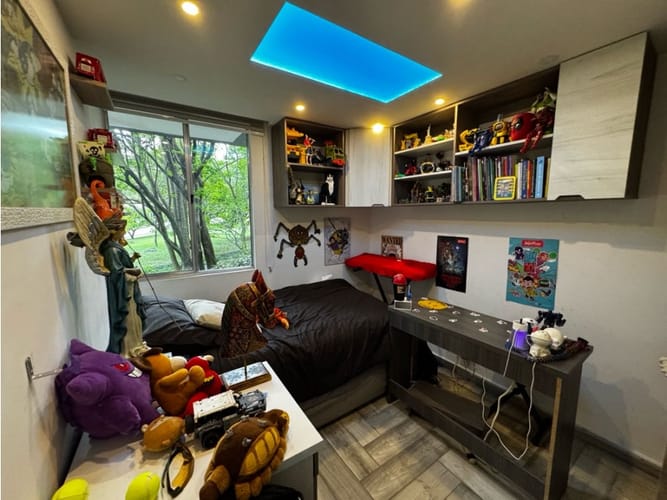 Apartamento de 3 alcobas en venta en Loma De Los Bernal, Medellín, 66 m² · foto 8 de 14