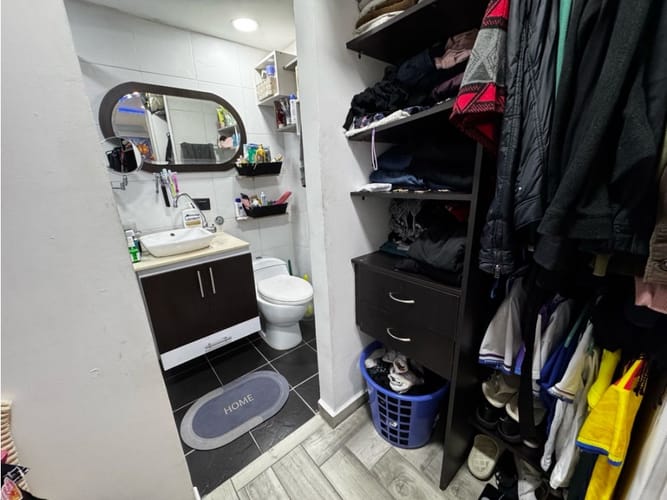 Apartamento de 3 alcobas en venta en Loma De Los Bernal, Medellín, 66 m² · foto 14 de 14