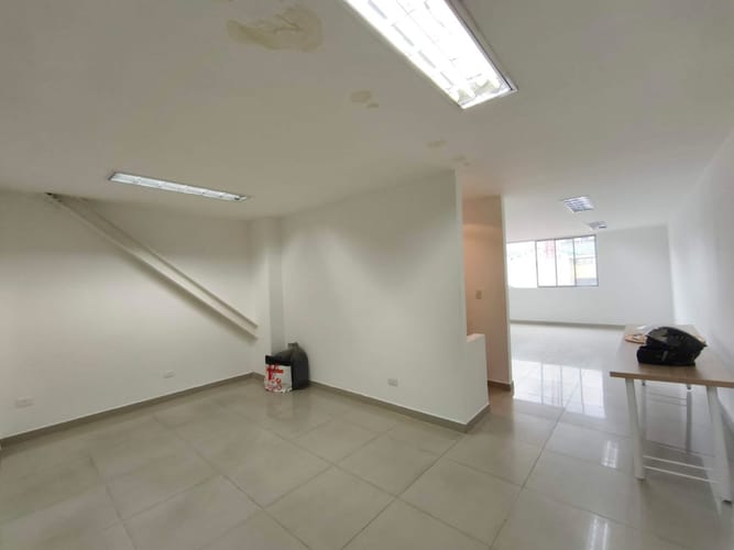 Oficina en arriendo en San Fernando Viejo, Cali, 60 m² · foto 3 de 8