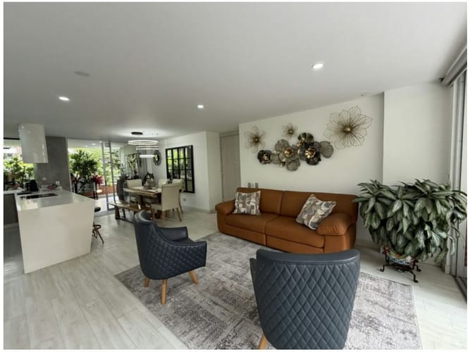 Apartamento de 4 alcobas en venta en Castropol, Medellín, 148 m² · foto 7 de 22