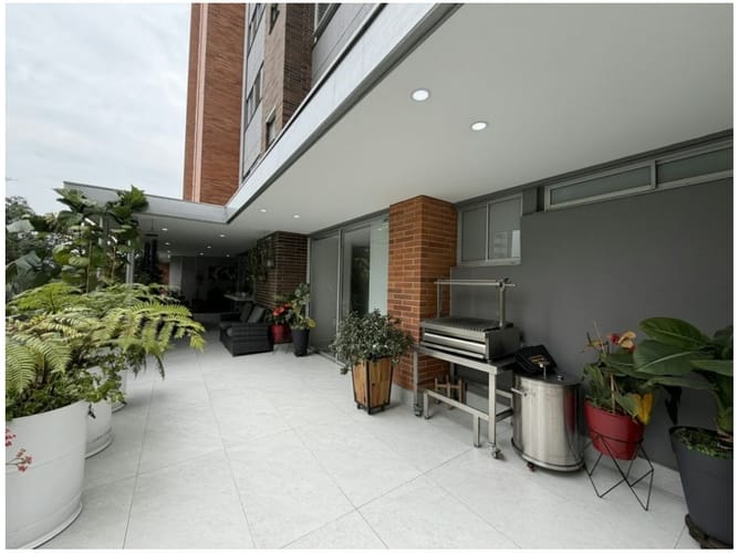 Apartamento de 4 alcobas en venta en Castropol, Medellín, 148 m² · foto 14 de 22