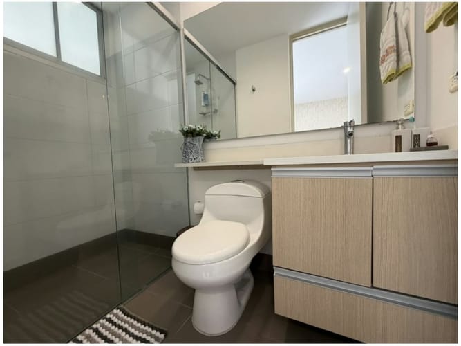 Apartamento de 4 alcobas en venta en Castropol, Medellín, 148 m² · foto 17 de 22