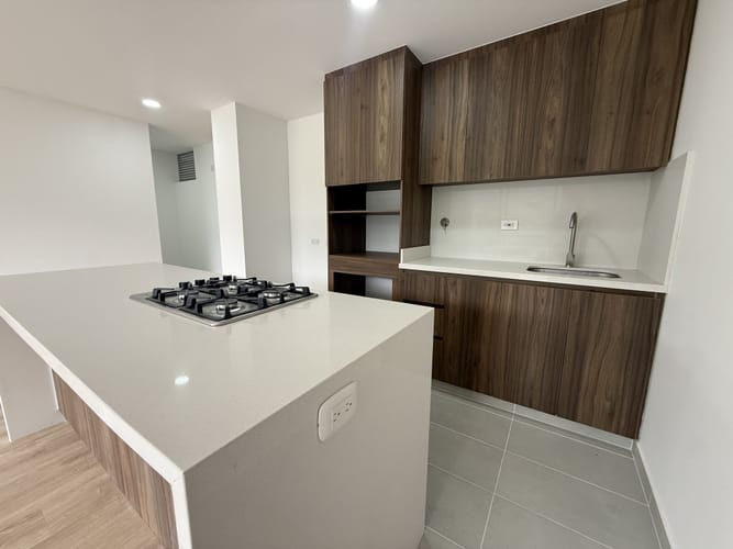 Apartamento de 2 alcobas en arriendo en San Jose, Sabaneta, 75 m² · foto 4 de 23