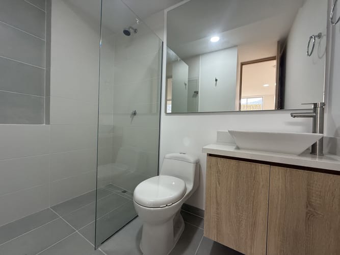 Apartamento de 2 alcobas en arriendo en San Jose, Sabaneta, 75 m² · foto 14 de 23