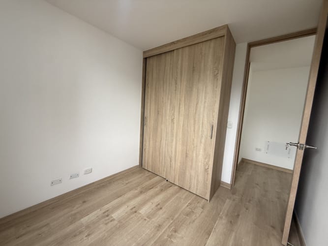 Apartamento de 2 alcobas en arriendo en San Jose, Sabaneta, 75 m² · foto 17 de 23