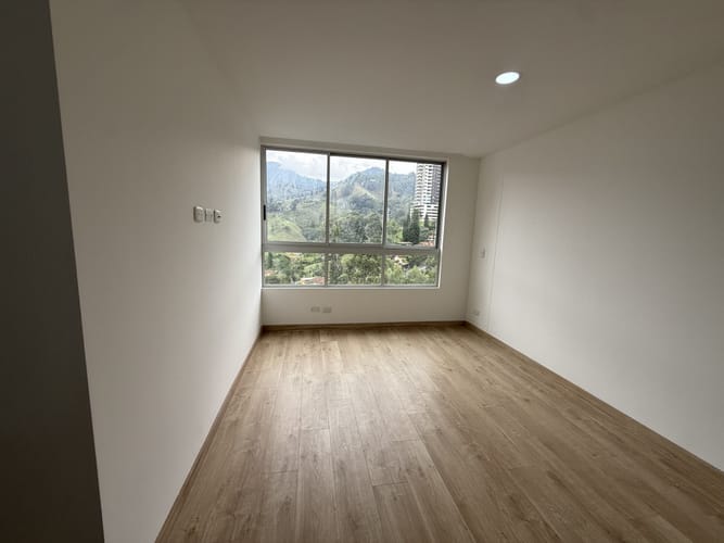 Apartamento de 2 alcobas en arriendo en San Jose, Sabaneta, 75 m² · foto 19 de 23