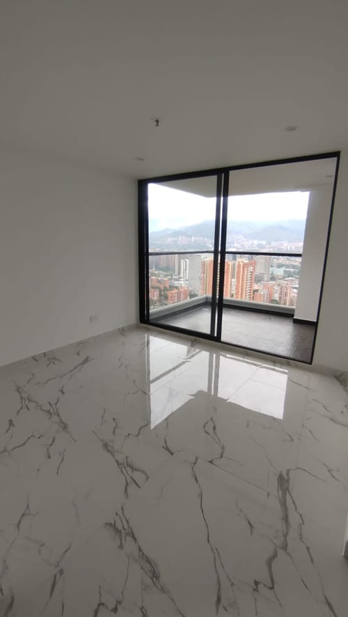 Apartamento de 4 alcobas en arriendo en Las Palmas, Medellín, 130 m² · foto 12 de 15