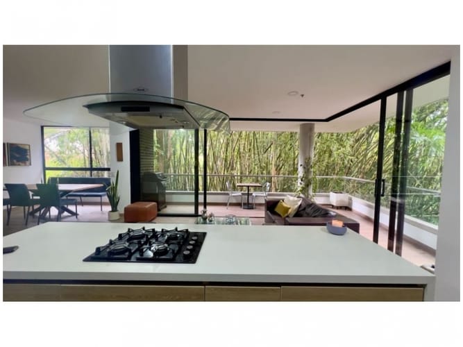 Apartamento de 2 alcobas en venta en Escobero, Envigado, 119 m² · foto 2 de 21