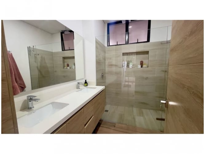 Apartamento de 2 alcobas en venta en Escobero, Envigado, 119 m² · foto 11 de 21