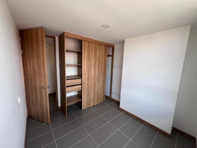 Apartamento de 3 alcobas en arriendo en Centro, Rionegro, 95 m² · foto 14 de 20