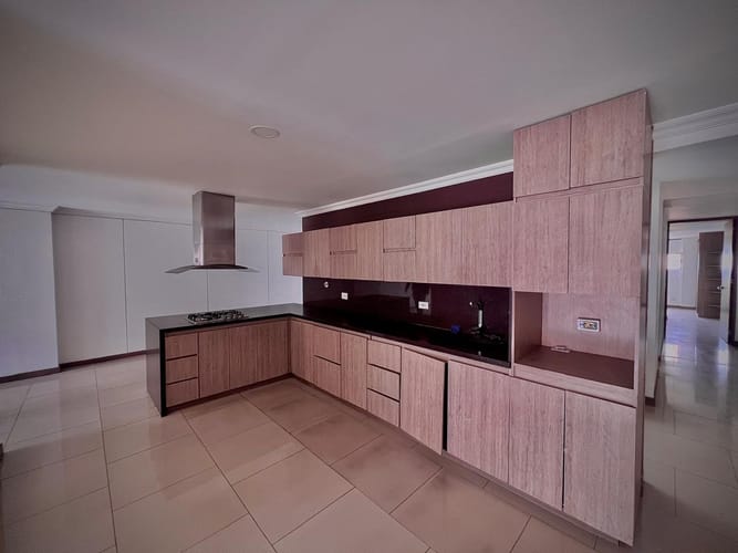 Apartamento de 4 alcobas en venta en Playas De Maria, Sabaneta, 100 m² · foto 1 de 23
