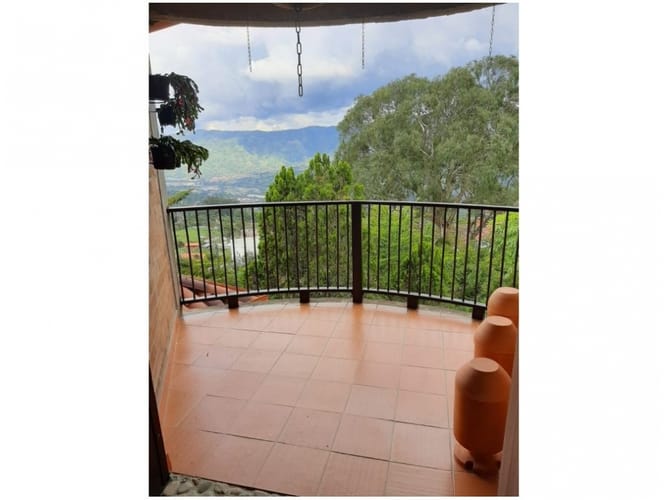 Finca en venta en Zarzal Curzao, Copacabana, 320 m² · foto 3 de 21