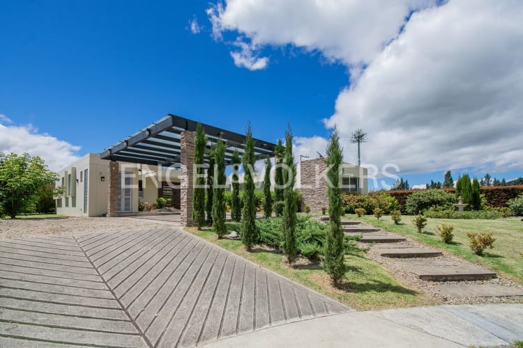 Casa de 4 alcobas en venta en Centro, Sopó, 320 m² · foto 15 de 17