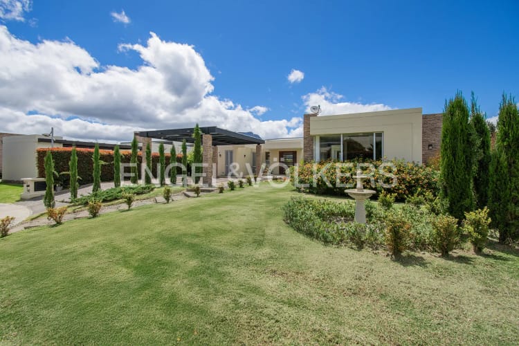 Casa de 4 alcobas en venta en Centro, Sopó, 320 m² · foto 14 de 17