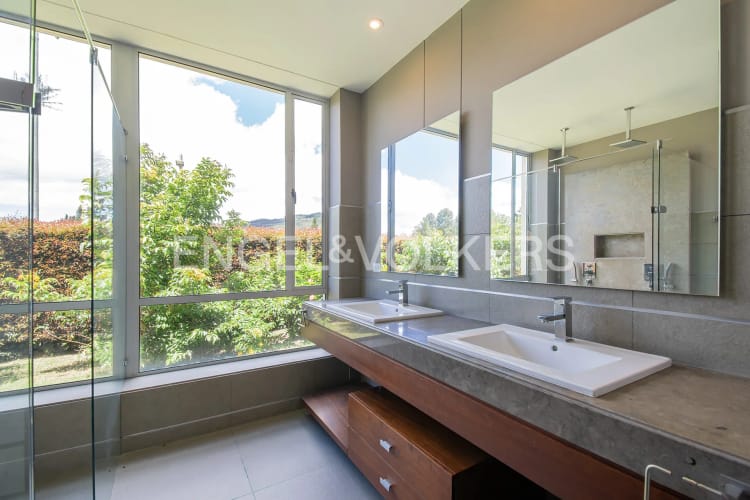 Casa de 4 alcobas en venta en Centro, Sopó, 320 m² · foto 8 de 17