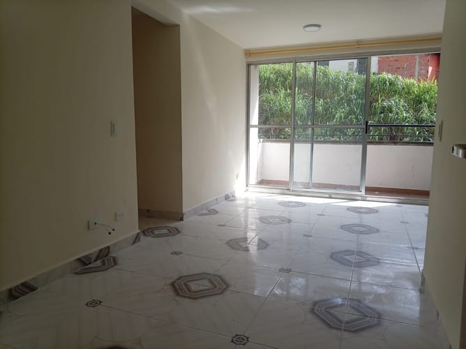 Apartamento de 3 alcobas en arriendo en San Gabriel, Bello, 55 m² · foto 2 de 11