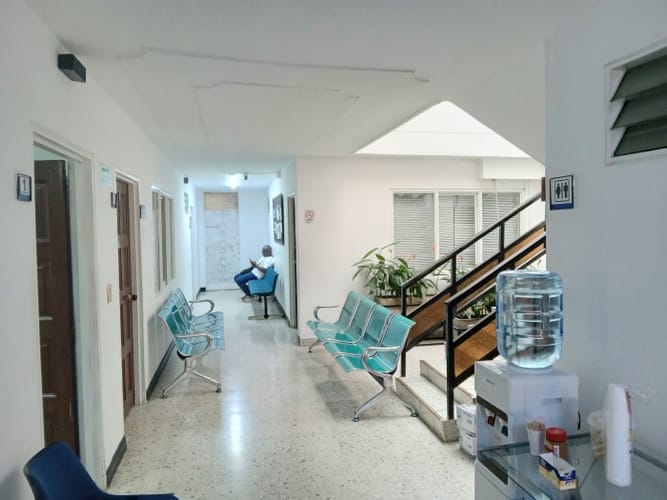 Oficina en arriendo en El Cedro, Cali, 26 m² · foto 3 de 4