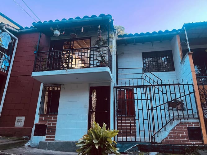 Apartamento de 3 alcobas en venta en La Candelaria, Medellín, 64 m² · foto 16 de 17