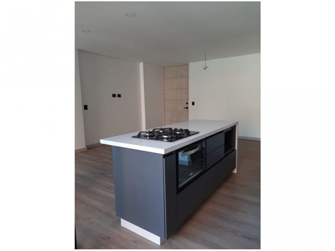 Apartamento de 3 alcobas en venta en Cumbres, Envigado, 86 m² · foto 4 de 10