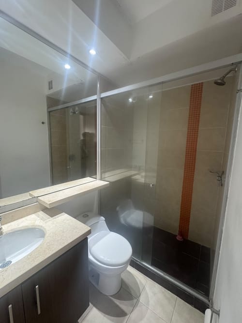Apartamento de 3 alcobas en venta en San Antonio Nor - Occidental, Bogotá, 72 m² · foto 9 de 18