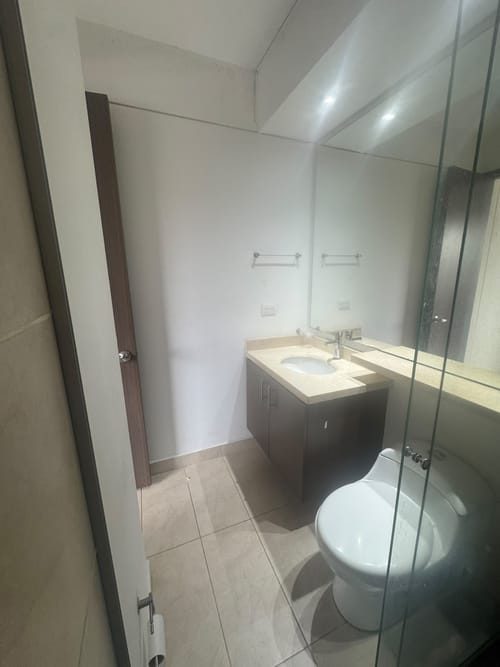 Apartamento de 3 alcobas en venta en San Antonio Nor - Occidental, Bogotá, 72 m² · foto 12 de 18