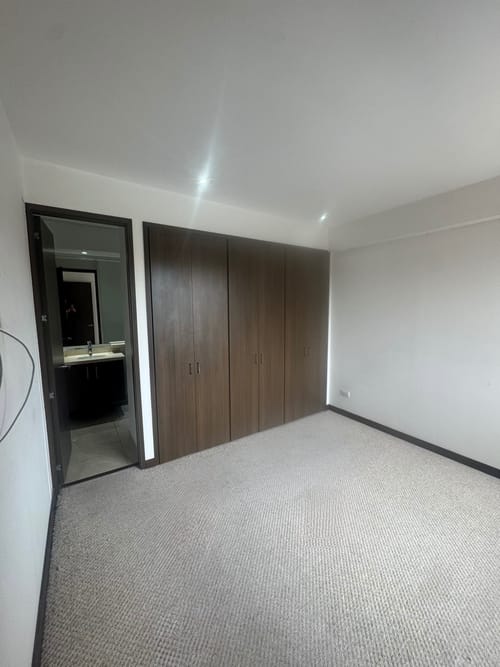 Apartamento de 3 alcobas en venta en San Antonio Nor - Occidental, Bogotá, 72 m² · foto 4 de 18