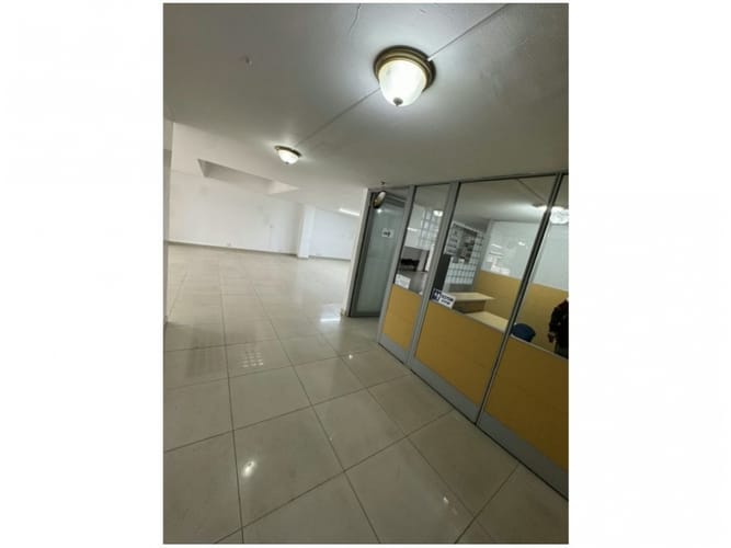 Local en venta en Manila, Medellín, 156 m² · foto 5 de 16