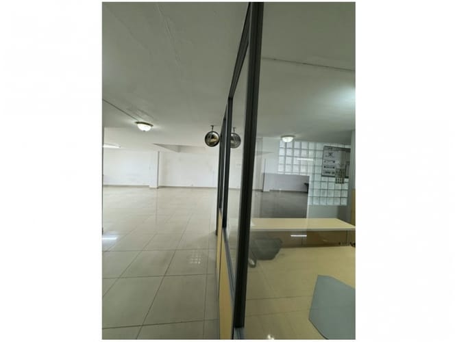 Local en venta en Manila, Medellín, 156 m² · foto 6 de 16