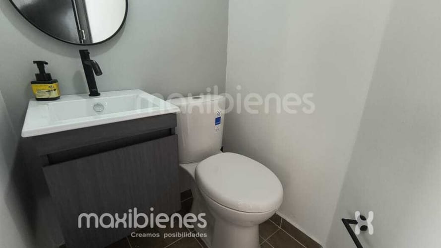 Apartaestudio en arriendo en La Aguacatala, Medellín, 40 m² · foto 10 de 10