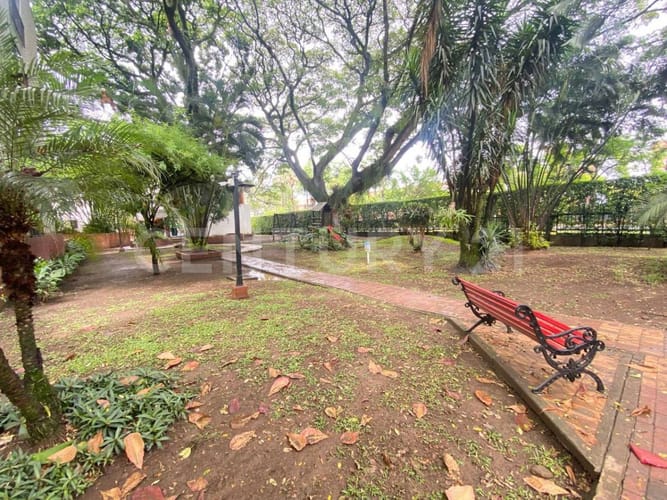 Apartamento de 3 alcobas en venta en Multicentro, Cali, 86 m² · foto 23 de 24