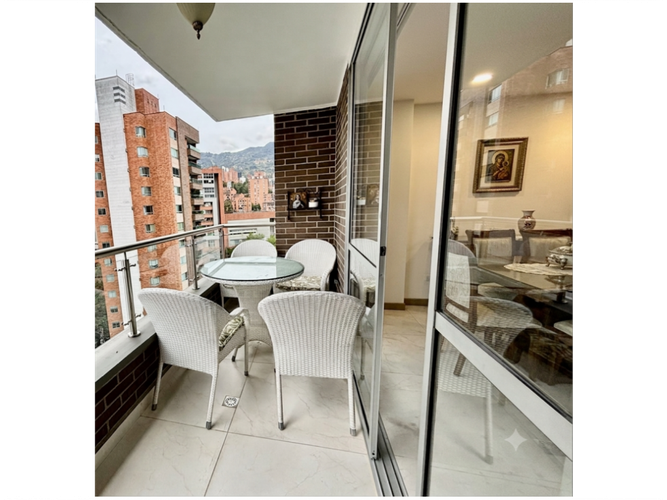 Apartamento de 3 alcobas en venta en Bosques De Zuñiga, Medellín, 162 m² · foto 10 de 11