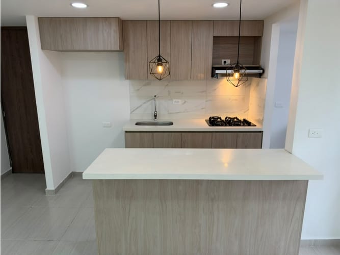 Apartamento de 3 alcobas en arriendo en Fabricato, Bello, 68 m² · foto 4 de 15